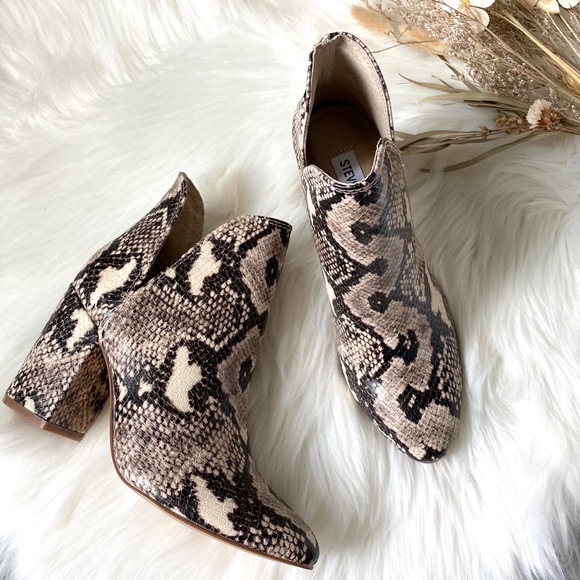 Steve Madden Rookie Bootie - Picture 2 of 8